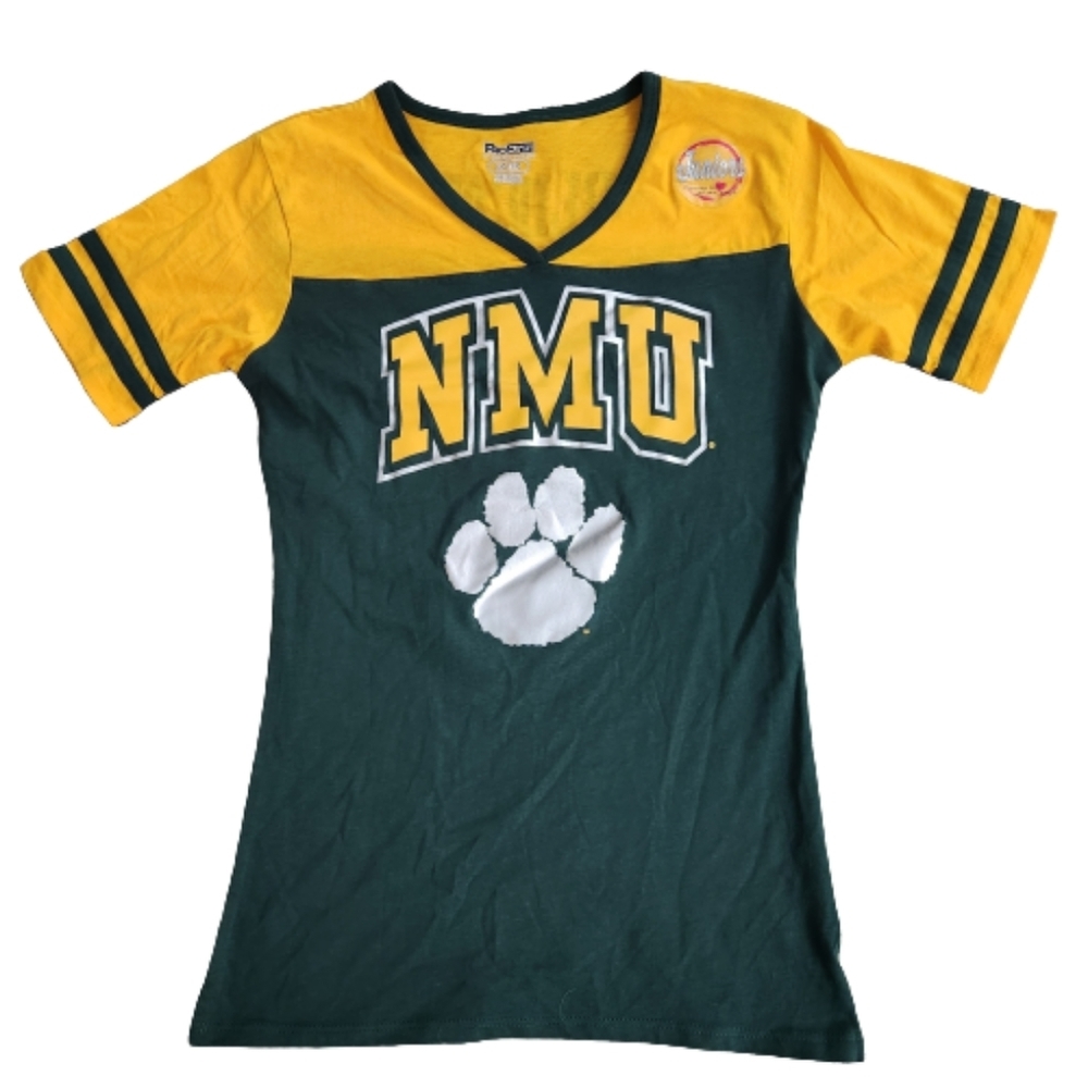 North Michigan University Wildcats v neck Short sleeve Women's T Shirt